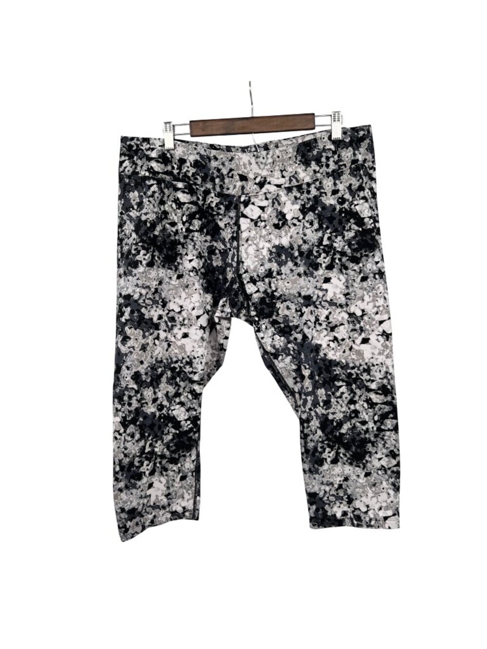 Calvin Klein Womens Capri Active Legging Mid Rise Black/Multi Print Size 3X